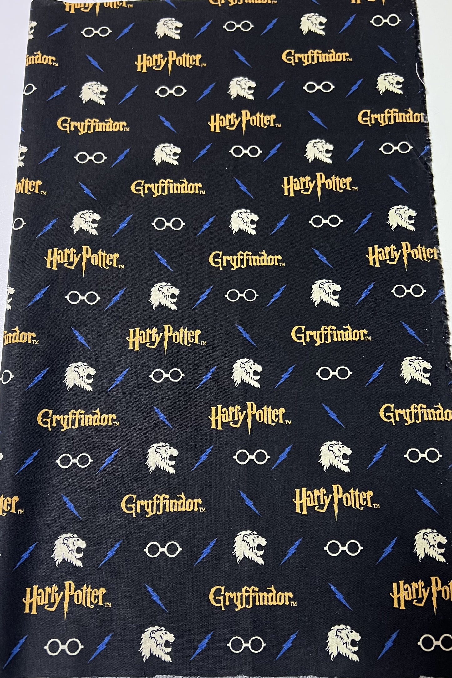 Fat Quarter - One 18" x 22" Fabric