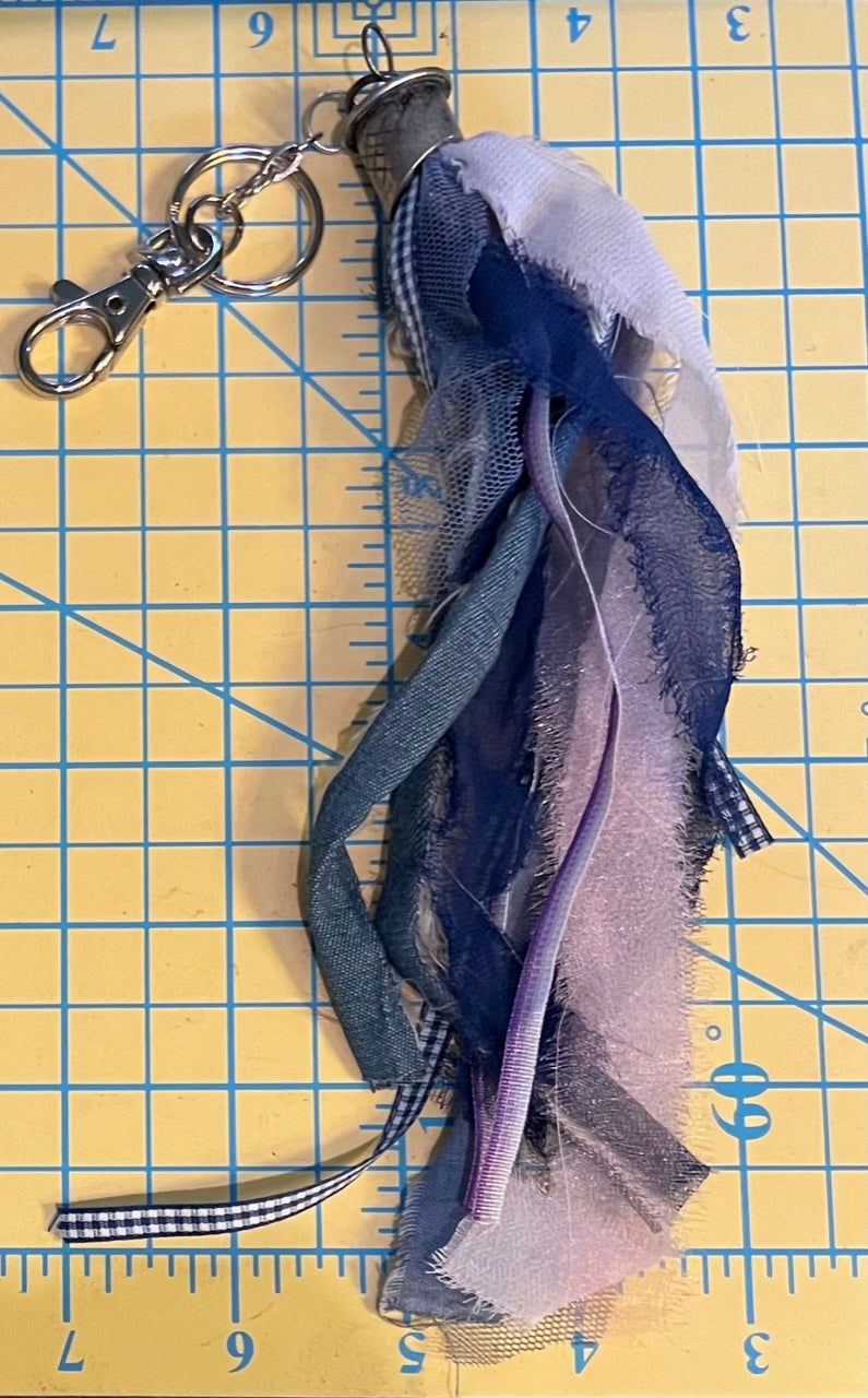 Dangles: Hardware Swivel Clip/Key Chain: Tassels, Pom Poms