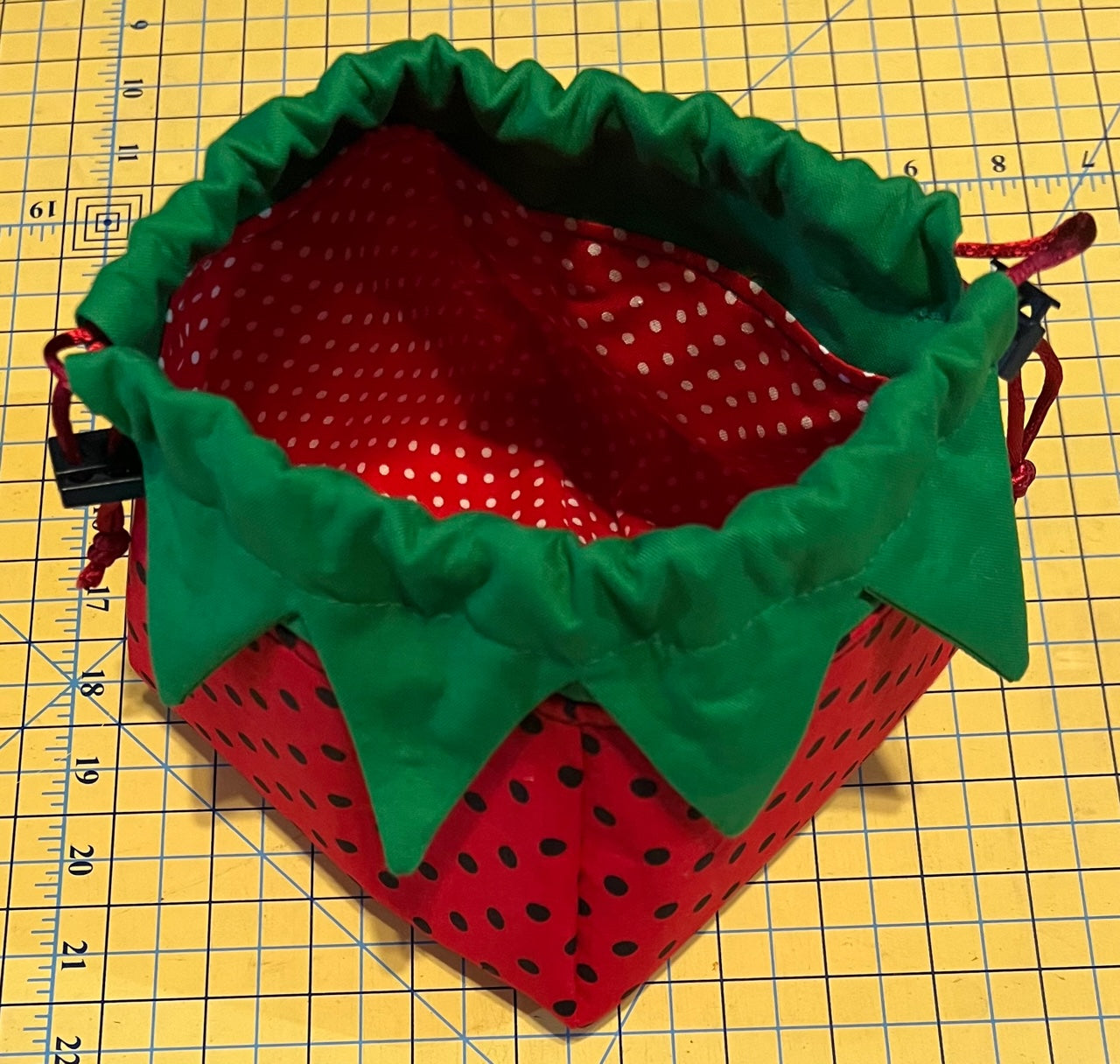 Petal Baskets - 4 or 6, Reg or Sm
