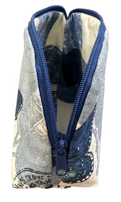 Single Curve Zip Pouch
