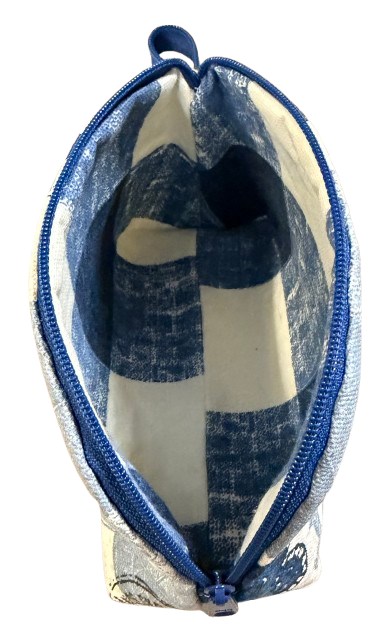 Single Curve Zip Pouch
