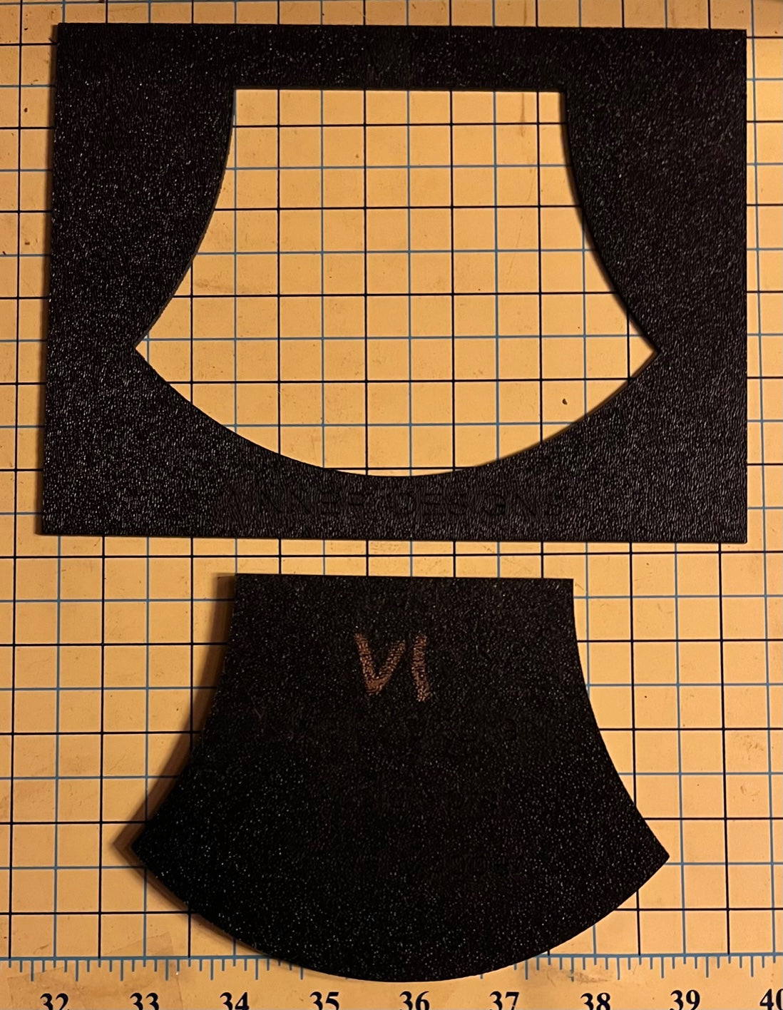 Towel Topper - Apple Core, Fussy Cut Frame V1