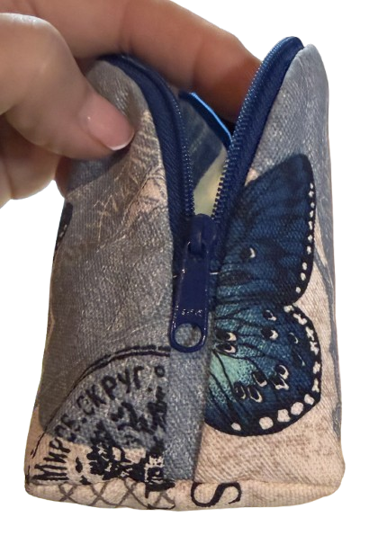 Single Curve Zip Pouch