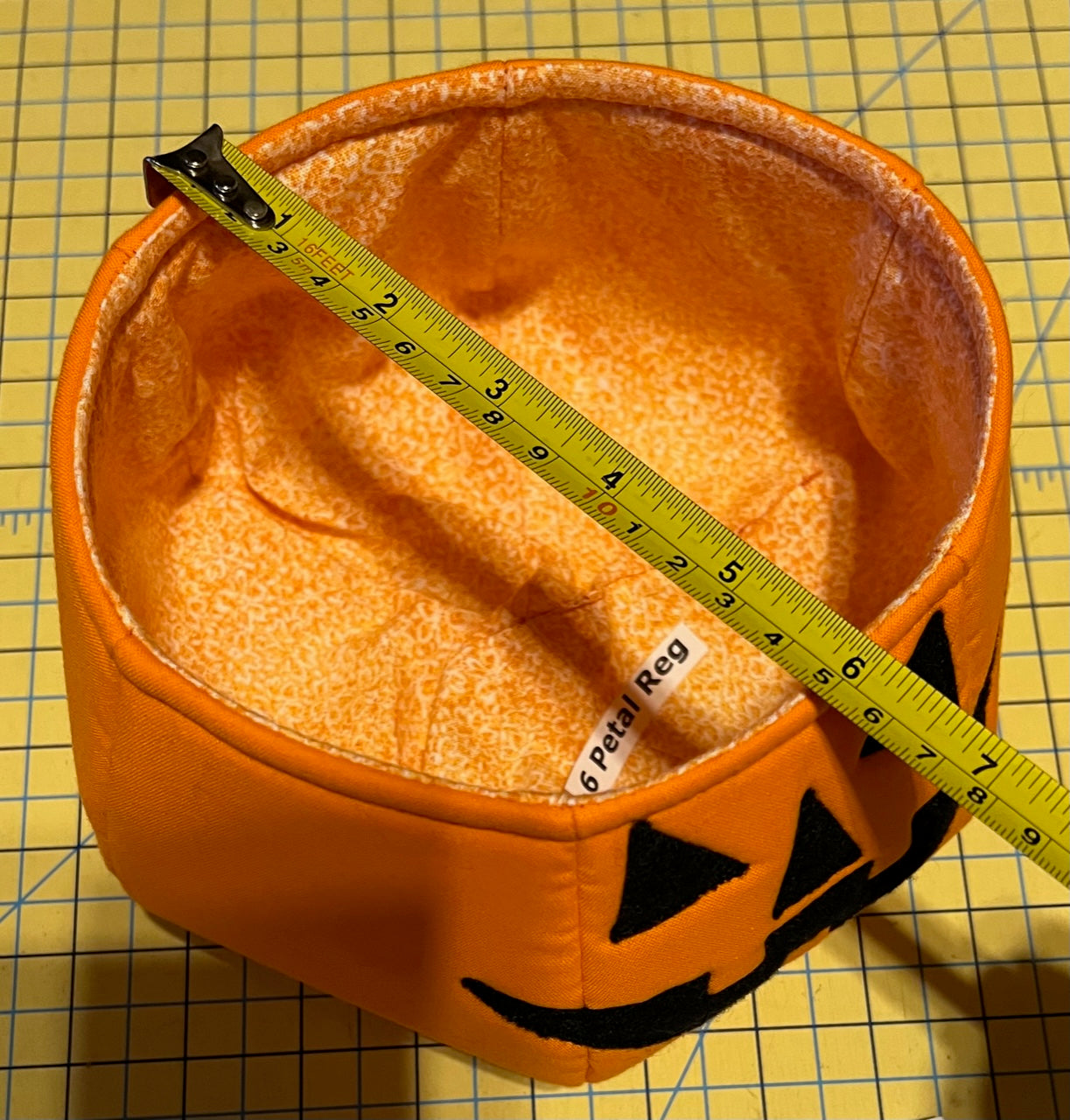 Petal Baskets - 4 or 6, Reg or Sm