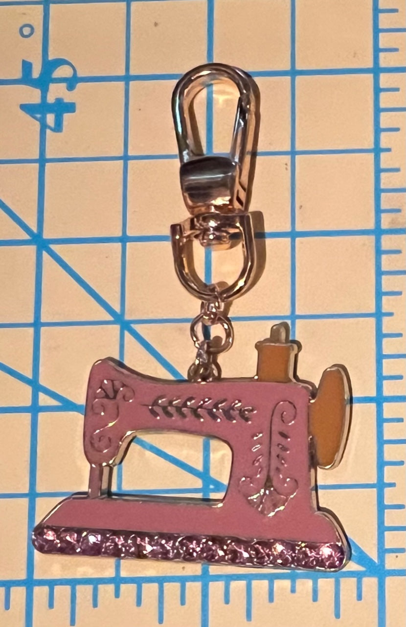 Dangles: Hardware Swivel Clip/Key Chain: Sew/Quilt
