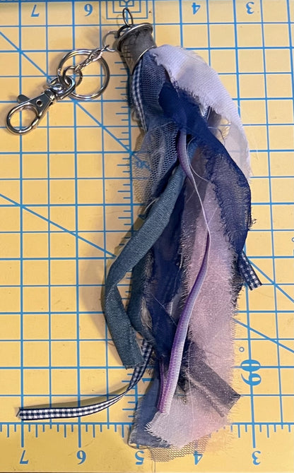 Dangles: Hardware Swivel Clip/Key Chain: Tassels, Pom Poms